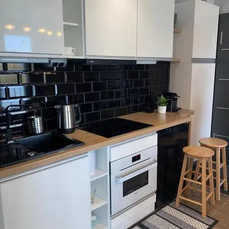 Nowoczesny Przy Ul Plazowej,